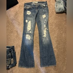 Destroyed Hollister size 1 jeans